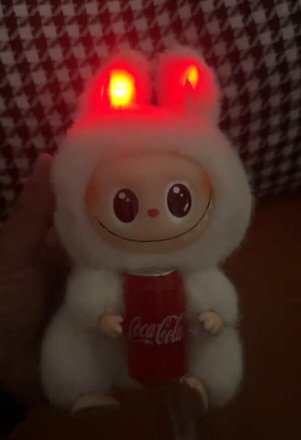 EPER0519 Llaveros de Peluche Labubu Coca Cola Con Luz y Musica