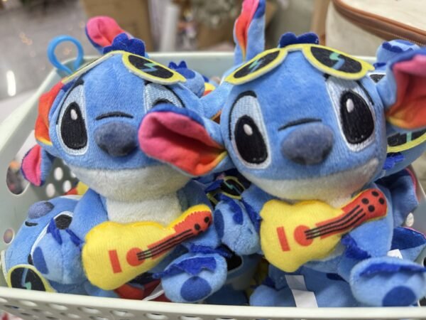 AR81628 Llaveros Stitch con Instrumentos Musicales